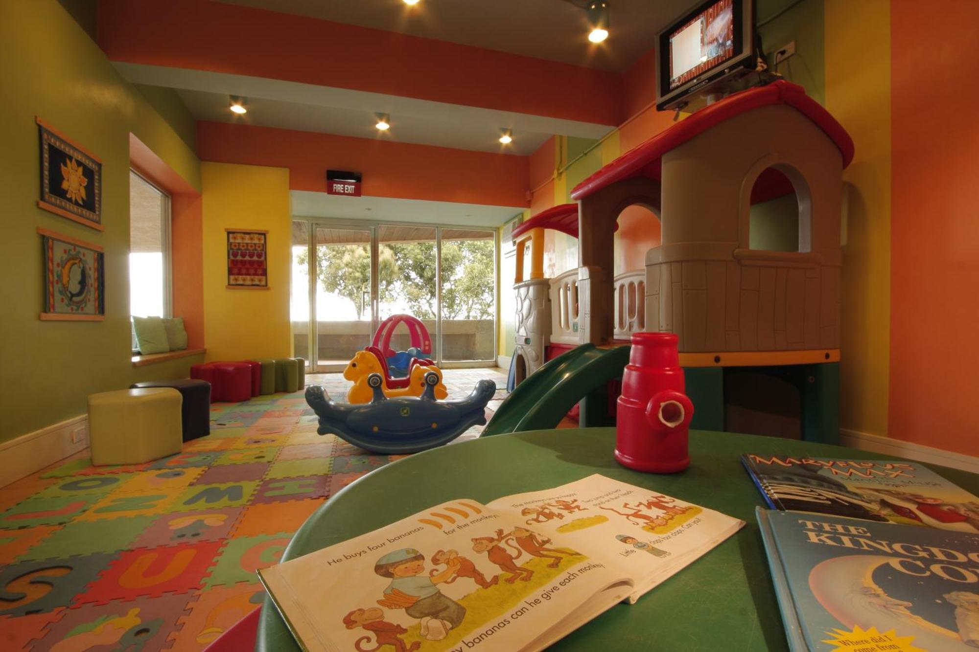 Taal Vista Hotel Tagaytay City Kültér fotó A children's area at a hotel