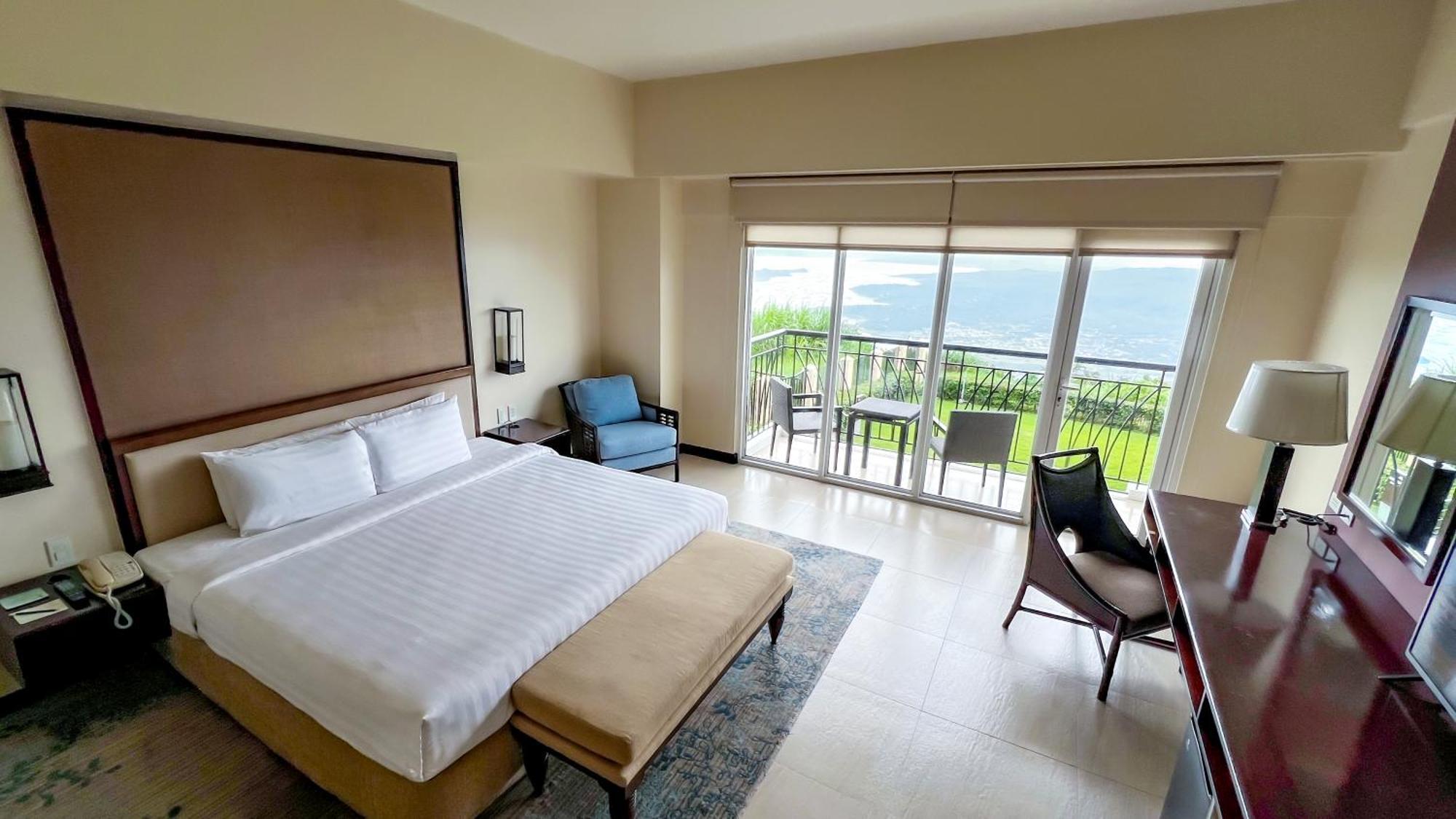 Taal Vista Hotel Tagaytay City Kültér fotó Deluxe Ocean View Room