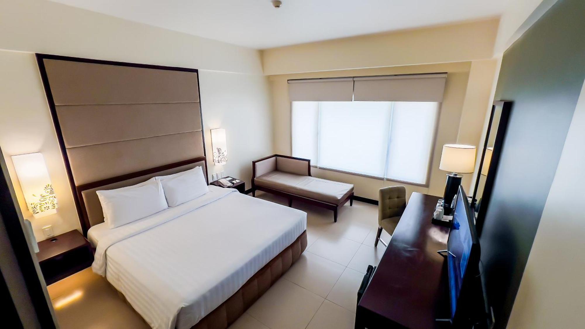 Taal Vista Hotel Tagaytay City Kültér fotó Deluxe Room